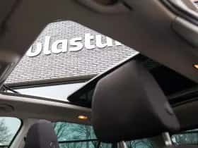 Škoda Octavia (2015) thumbnail 3