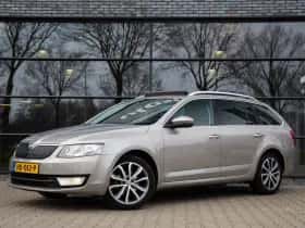Škoda Octavia (2015) thumbnail 7