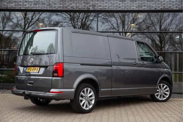 Volkswagen Transporter (2020) thumbnail 2