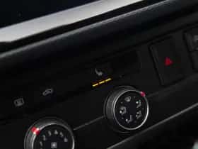 Volkswagen Transporter (2019) thumbnail 18