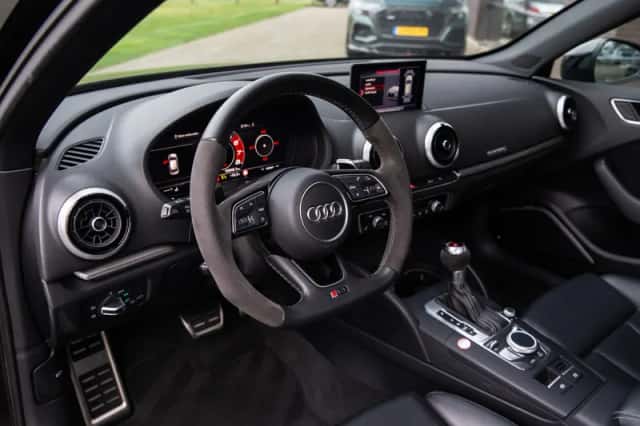 Audi RS3 (2019) thumbnail 5