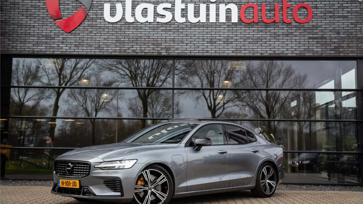 Volvo S60 (2019) — foto 1