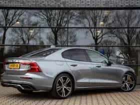 Volvo S60 (2019) thumbnail 2