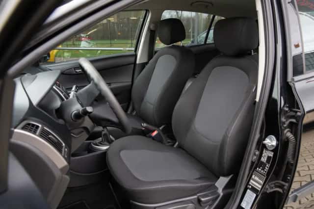 Hyundai i20 (2012) thumbnail 3