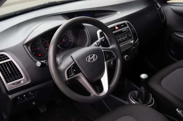 Hyundai i20 (2012) thumbnail 4