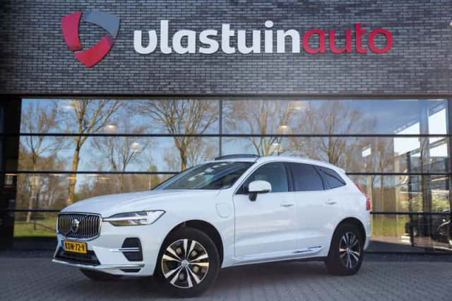 Volvo XC60 (2023) thumbnail 1