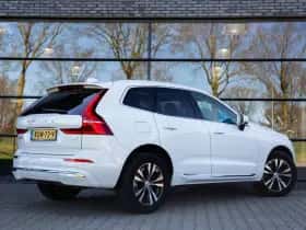 Volvo XC60 (2023) thumbnail 2