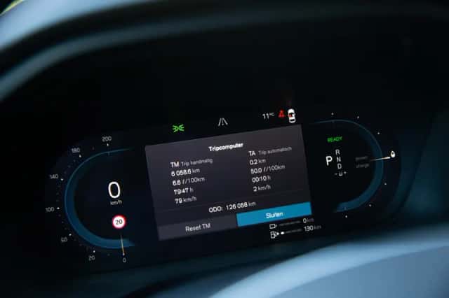 Volvo XC60 (2023) thumbnail 6