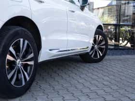 Volvo XC60 (2023) thumbnail 9