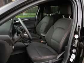 Ford Focus (2022) thumbnail 3