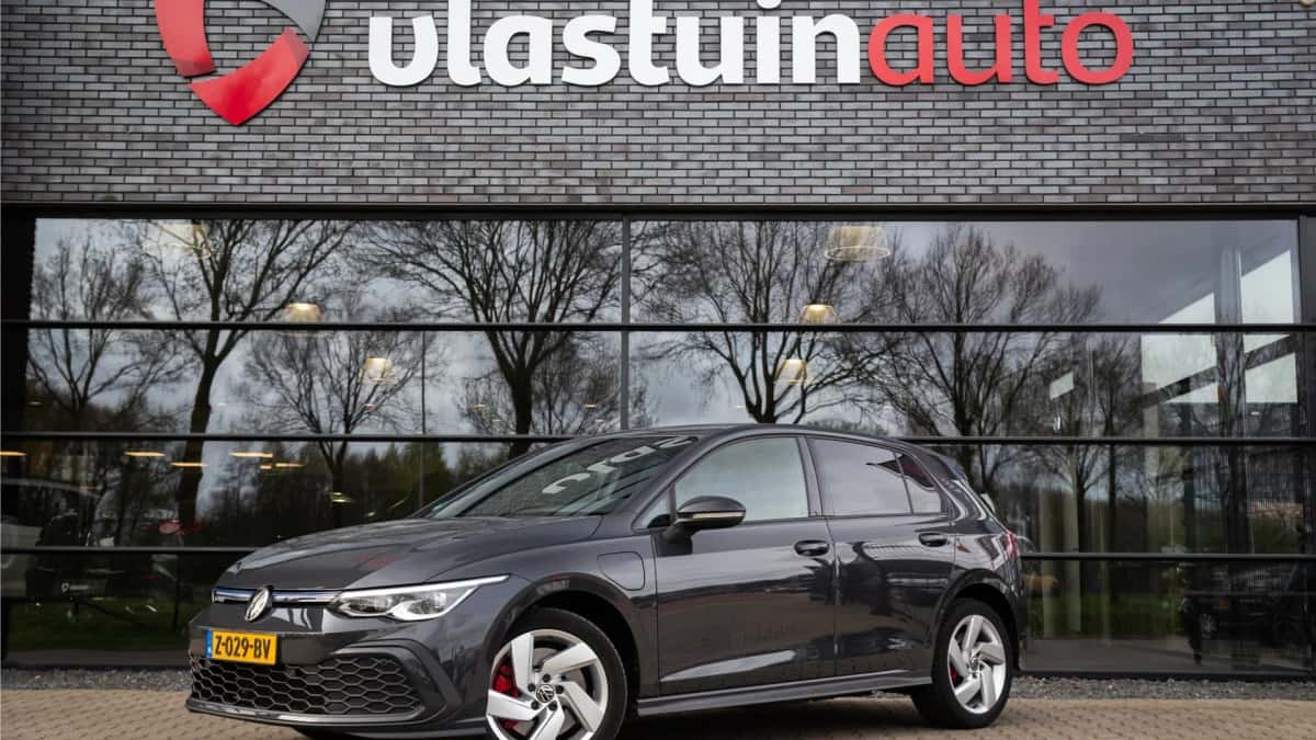 Volkswagen Golf — foto 1