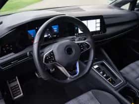 Volkswagen Golf (2020) thumbnail 3