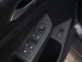 Volkswagen Golf thumbnail 21