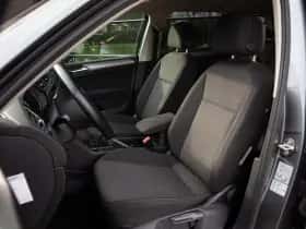 Volkswagen Tiguan (2017) thumbnail 3
