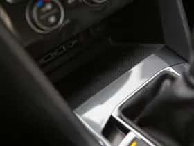 Volkswagen Tiguan (2017) thumbnail 22
