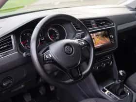 Volkswagen Tiguan (2017) thumbnail 4