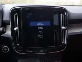 Volvo XC40 thumbnail 23