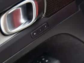 Volvo XC40 thumbnail 25