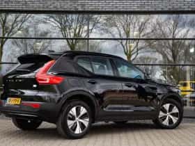 Volvo XC40 thumbnail 2