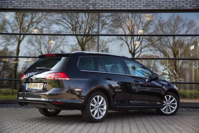 Volkswagen Golf (2014) thumbnail 2