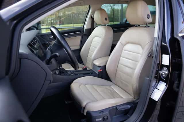 Volkswagen Golf (2014) thumbnail 3