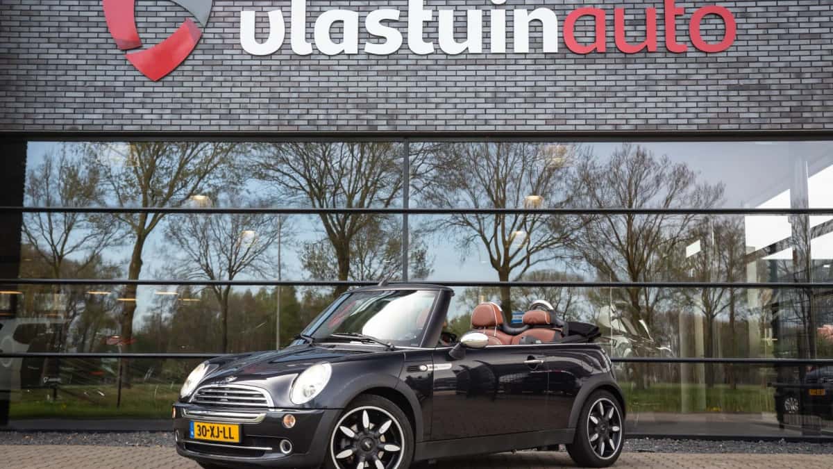 MINI Cabrio — foto 1
