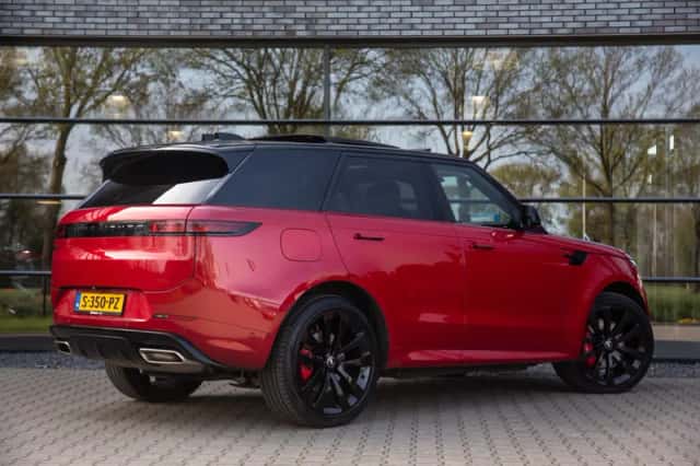 Land Rover Range Rover Sport (2023) thumbnail 2