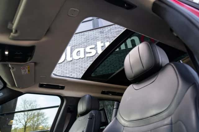 Land Rover Range Rover Sport (2023) thumbnail 3
