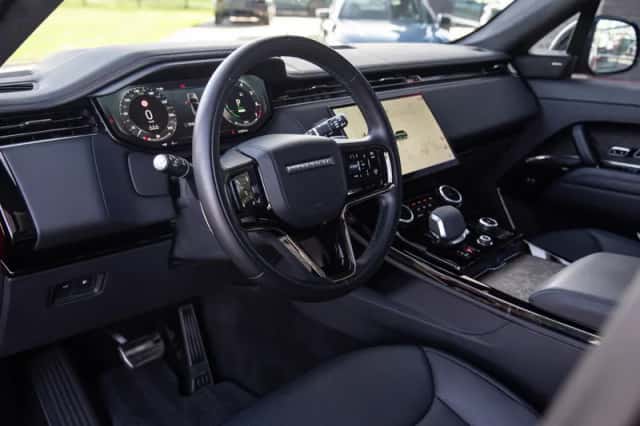 Land Rover Range Rover Sport (2023) thumbnail 5