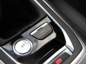Peugeot 308 (2014) thumbnail 19