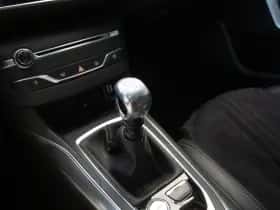 Peugeot 308 (2014) thumbnail 6