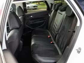 Peugeot 308 (2014) thumbnail 10
