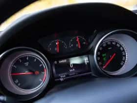 Opel Astra (2015) thumbnail 6