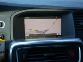 Volvo V60 (2017) thumbnail 13