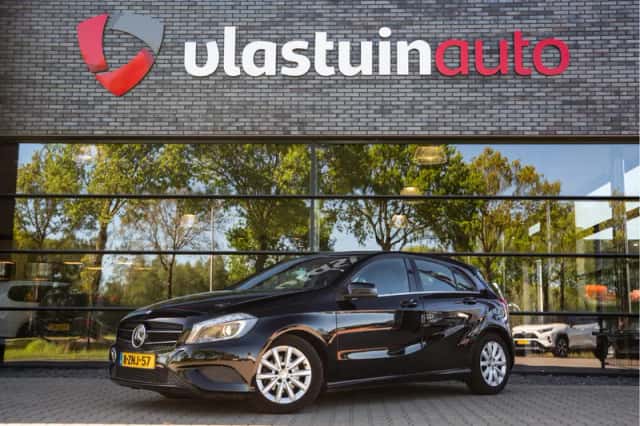 Mercedes-Benz A-Klasse (2015) thumbnail 1