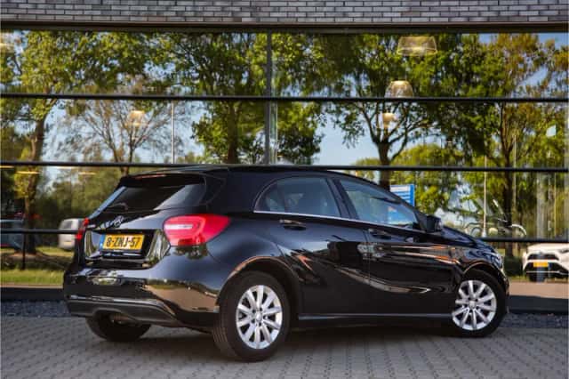 Mercedes-Benz A-Klasse (2015) thumbnail 2