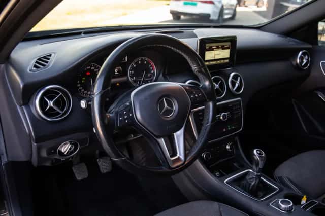 Mercedes-Benz A-Klasse (2015) thumbnail 4