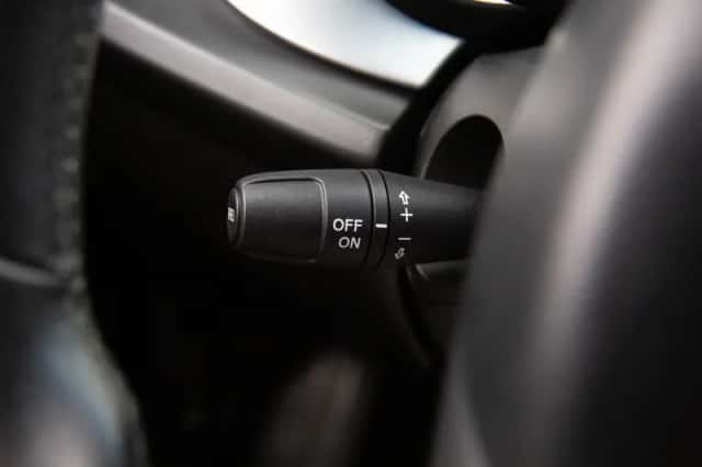 Alfa Romeo Giulietta (2012) thumbnail 6