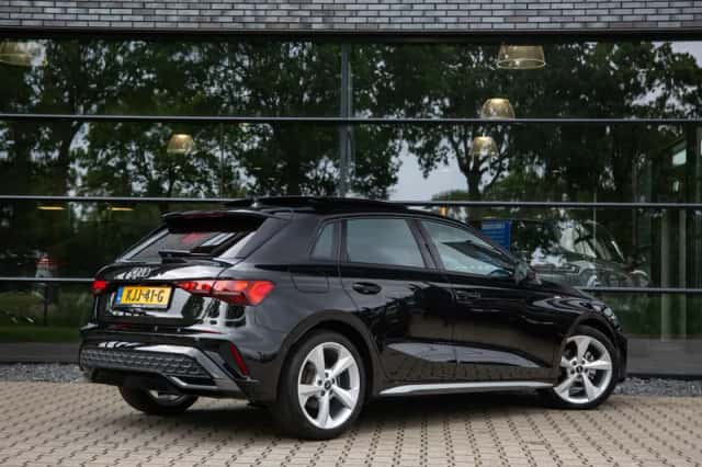 Audi A3 (2025) thumbnail 2