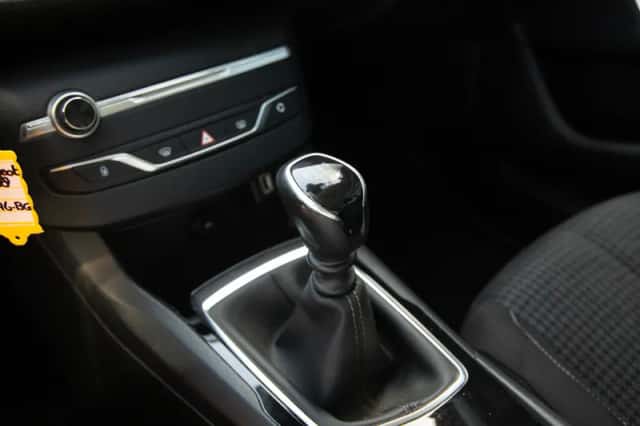 Peugeot 308 (2021) thumbnail 5