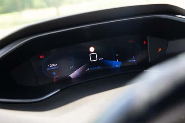 Peugeot 308 (2021) thumbnail 6