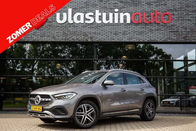 Mercedes-Benz GLA (2021) thumbnail 1