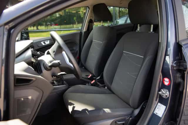 Ford Fiesta (2014) thumbnail 3