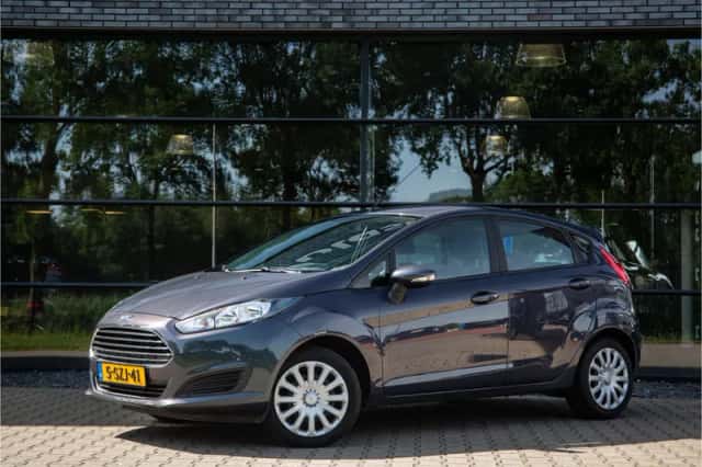 Ford Fiesta (2014) thumbnail 6