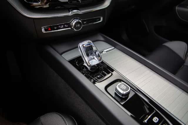 Volvo XC60 (2025) thumbnail 6