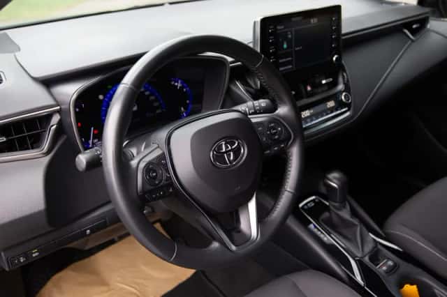 Toyota Corolla (2020) thumbnail 4