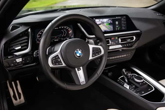 BMW Z4 (2023) thumbnail 4