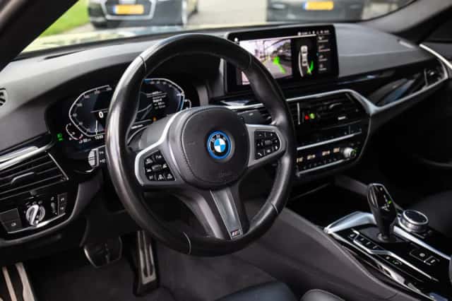 BMW 5-Serie (2021) thumbnail 3