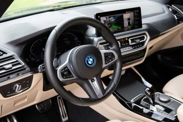 BMW X3 (2022) thumbnail 5