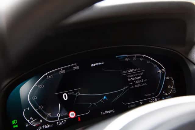 BMW X3 (2022) thumbnail 6